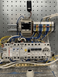 ���� ����������� ��������� 36U (�700  �600), ������������ �1 � ������������ MC1 � ���������